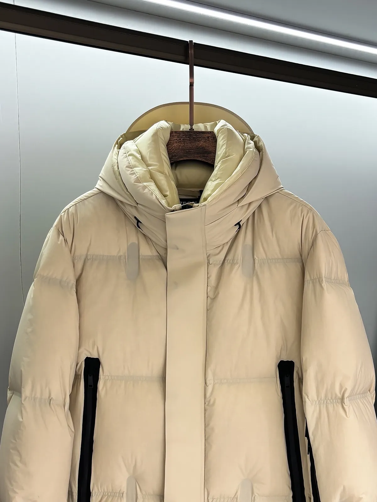 EZ 26New Arrival ！ ， 29850RMB！Z New Arrival Premium Series ， ， ， 。 ， ！ ， ， ， ， ， ！ ， ， ！ 90 ， ， ！ ， ， ，Rebound ！ ， ！ ， ， ， ！ ， ， ！ ， ！ ， ， ， ！ 、 ， ， ！ ， ， ！Black/Cream White， ！Size：S-XL S ： 51cm- 114cm- 74cm- 62cm M ： 52cm- 118cm- 75cm- 63cm L ： 53cm- 122cm- 76cm- 64cm XL ： 54cm- 126cm- 77cm- 65cm Size （ ）： 174-140 ， M ！ 133 S ，133-148 M ，148-165 L ，165-185 XL ！